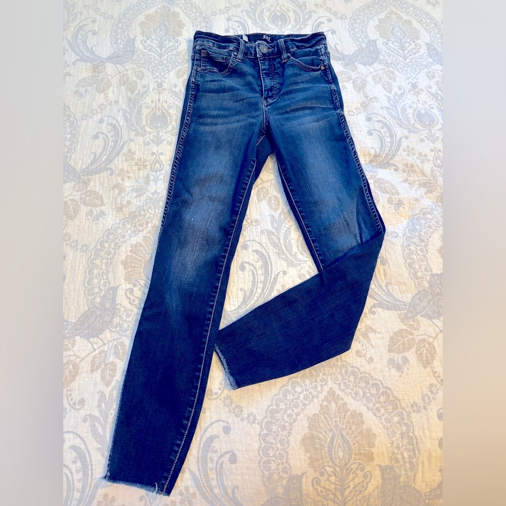KUT From the Kloth-Women's Blue Jeans in EUC in size 00.